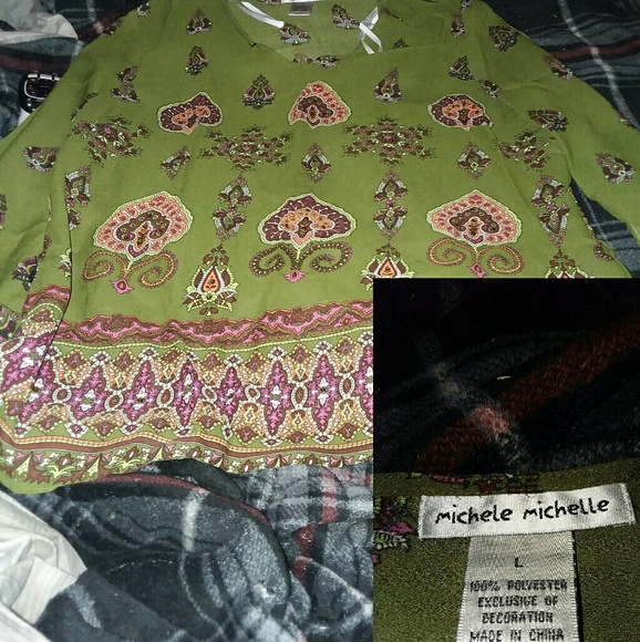 Clothes - Picture 4 of 8